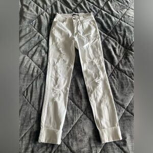 Fashion Nova Stretch White Distressed Straight-Leg Jeans Size 7
